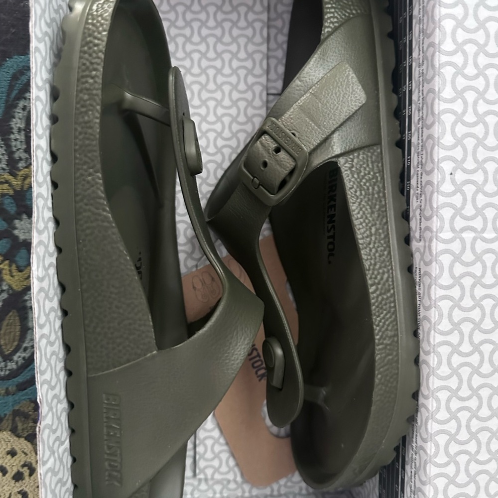 Birkenstock khaki Gizeh Eva Sandal